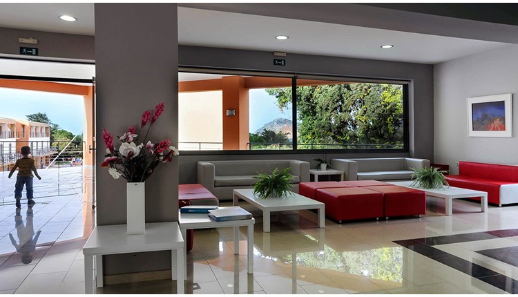 Sunrise Village, Крит